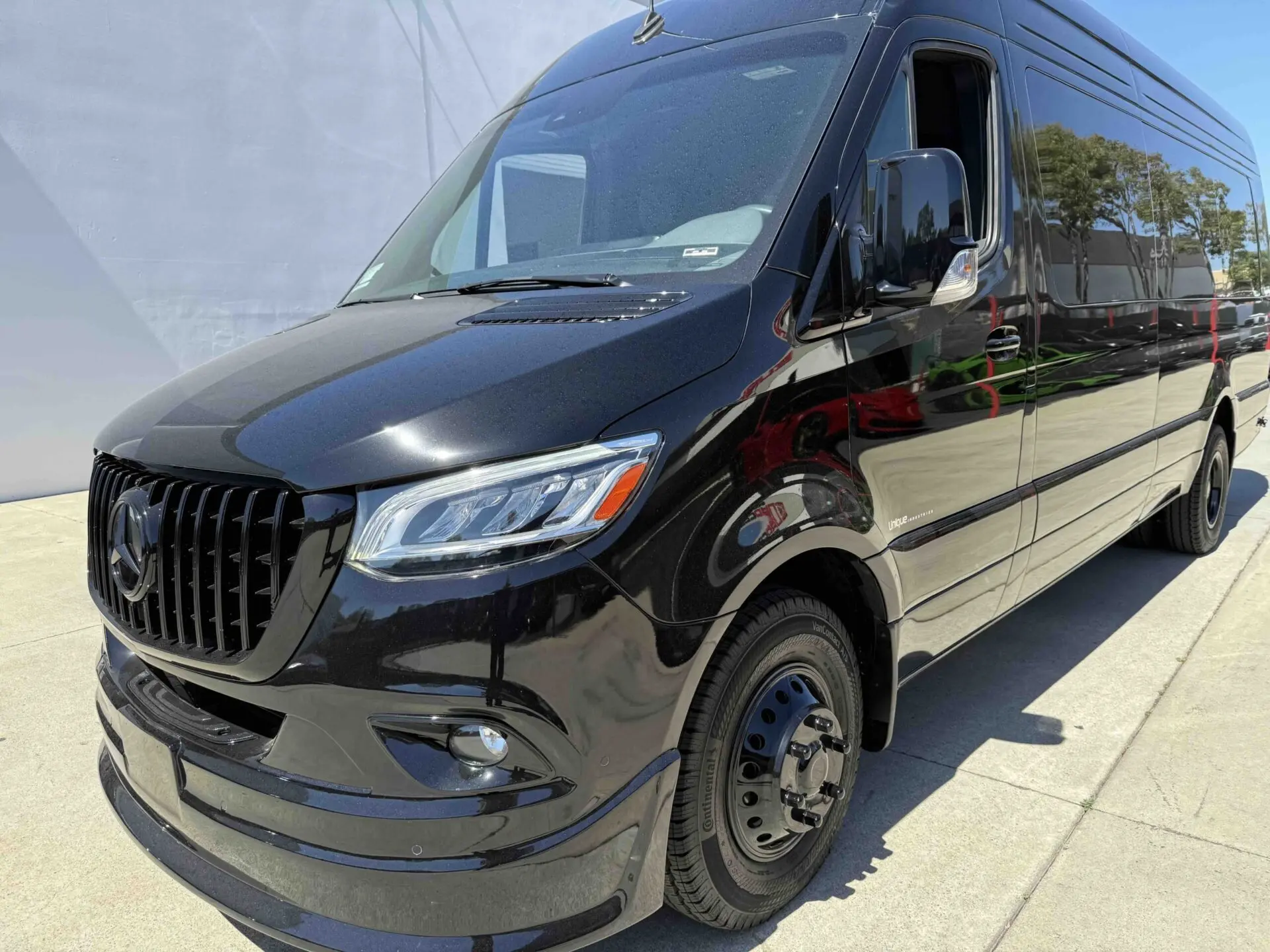 LAX to San Diego Car Service | Long-Distance Transfer | Emelx